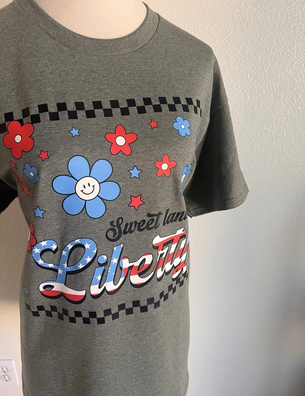 Casual drip, on sale 👕🔥 Size Large